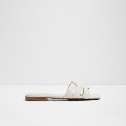 Gotosandal - White - square image