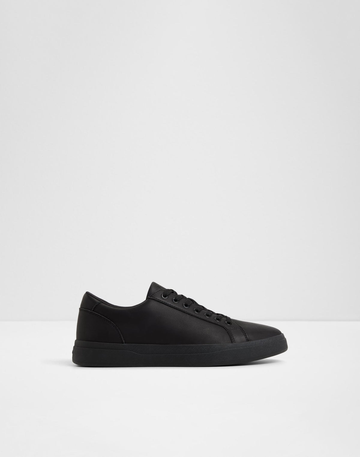 Scottiee - Black - alternate image