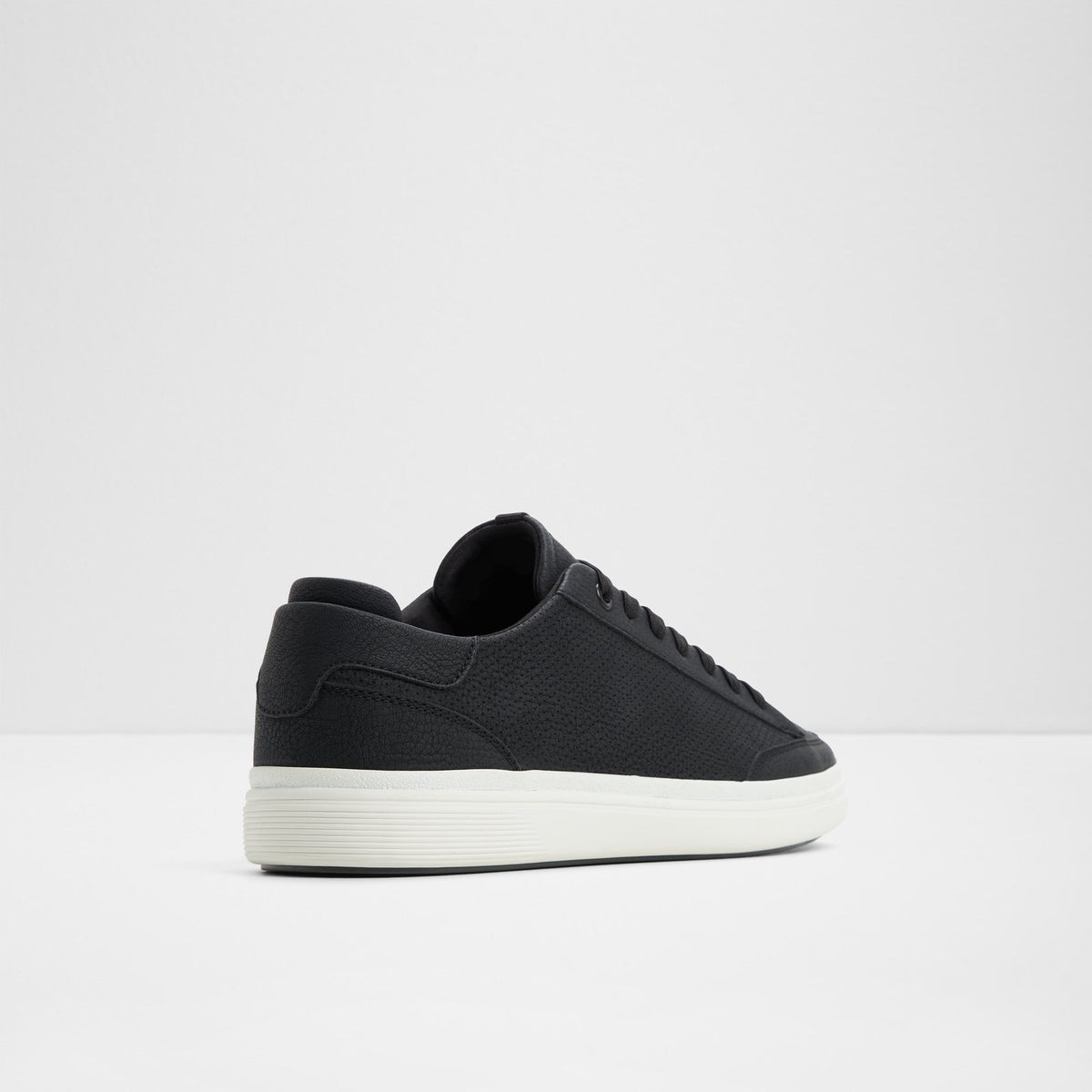 Stepup - Black - image 1