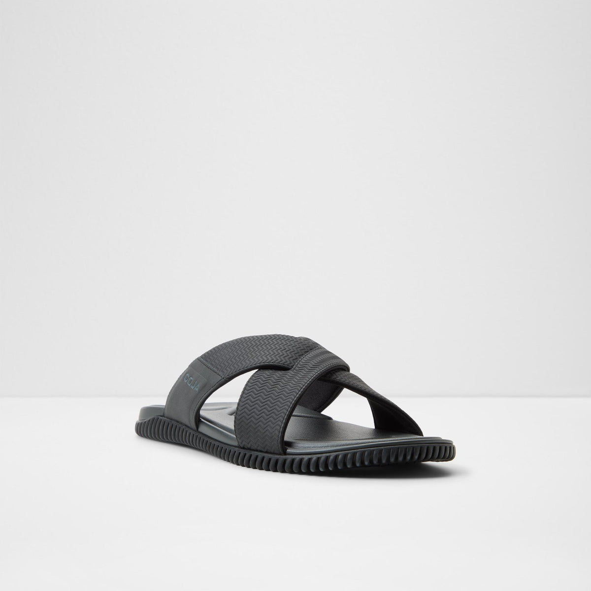 Valmar - Black - image 3